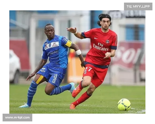 欧塞尔3-0完胜特鲁瓦，升班马展现强大主场战斗力